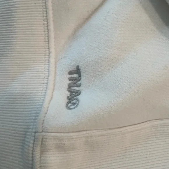 NWOT TNA Classic White Fleece Crewneck Sweater - Picture 3 of 3